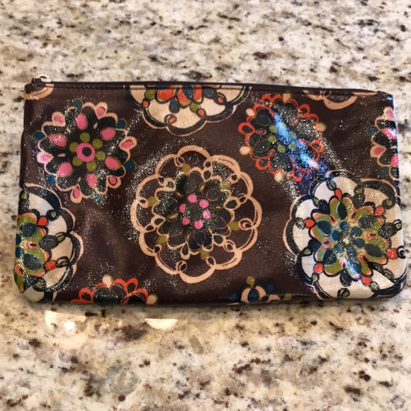 Fossil Key- Per Patterned Clutch Toiletry Make-Up Bag - Picture 2 of 6